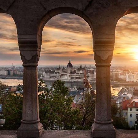 Parisian Soul In The Heart Of Budapeşte Dış mekan fotoğraf