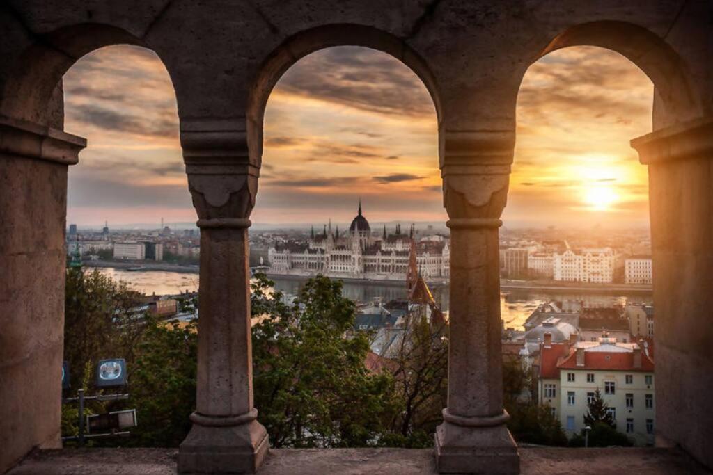 Parisian Soul In The Heart Of Budapeşte Dış mekan fotoğraf